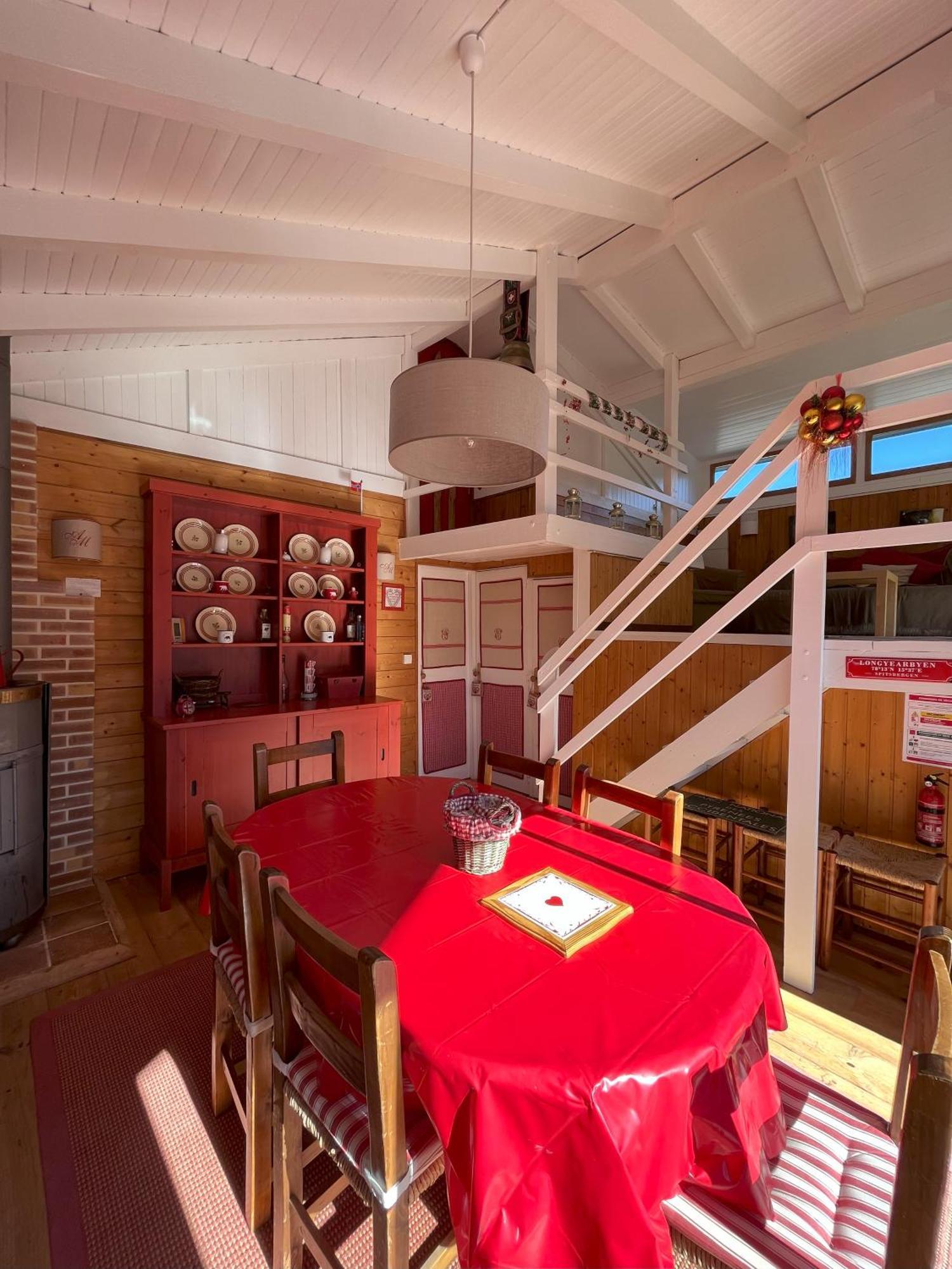 Chalet Des Myrtilles - Chalet Cosy Avec Vue アレット エクステリア 写真